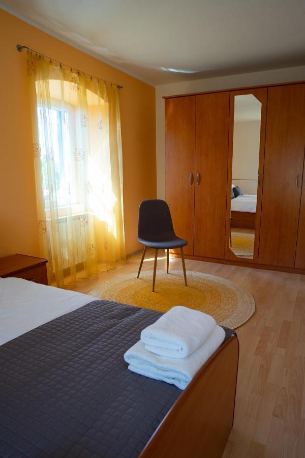 Olive Tree Apartments อูมัค ภายนอก รูปภาพ