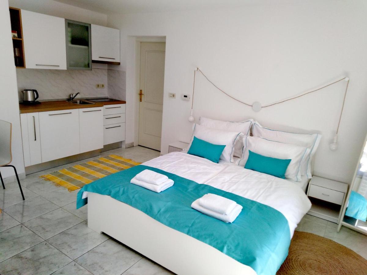 Olive Tree Apartments อูมัค ภายนอก รูปภาพ